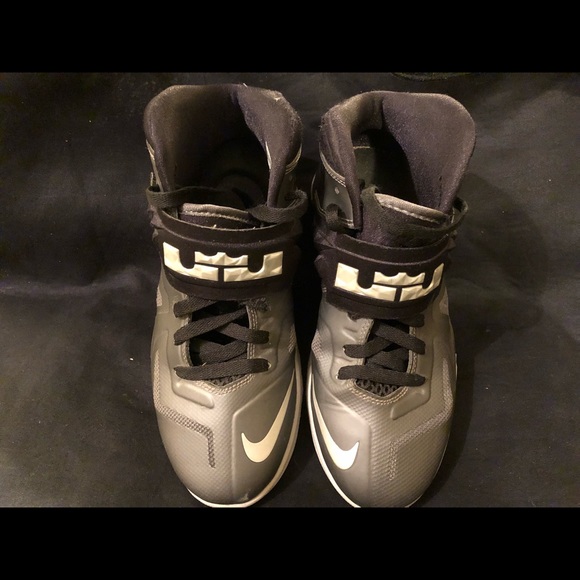 black nike high top women's